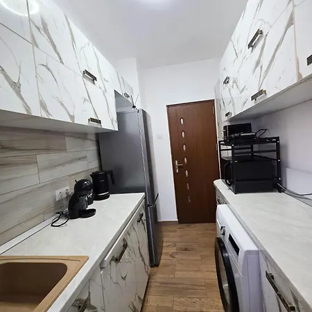 Veronica - Ultracentral, Langa Tomis Mall, Self Check-in, Free Parking, Fast Wifi, 10 Min Plaja Modern *