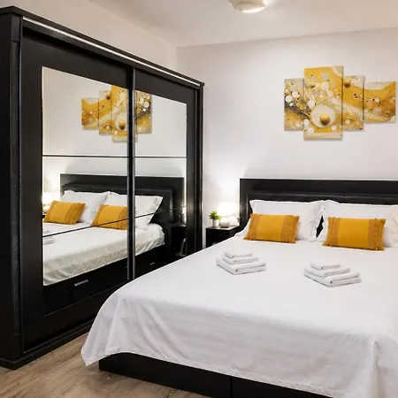 Veronica - Ultracentral, Langa Tomis Mall, Self Check-in, Free Parking, Fast Wifi, 10 Min Plaja Modern Constanţa